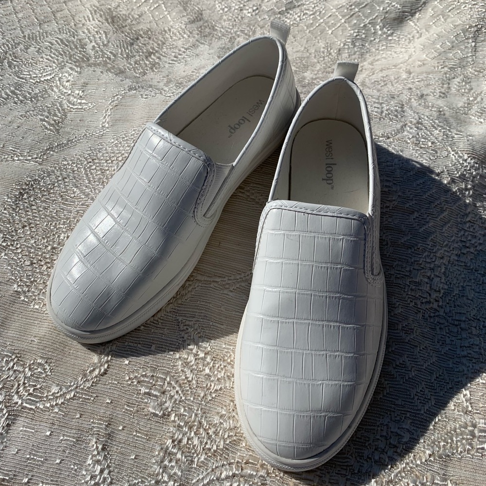 West Loop White Croc Print Faux Leather Sneaker Medium size 7